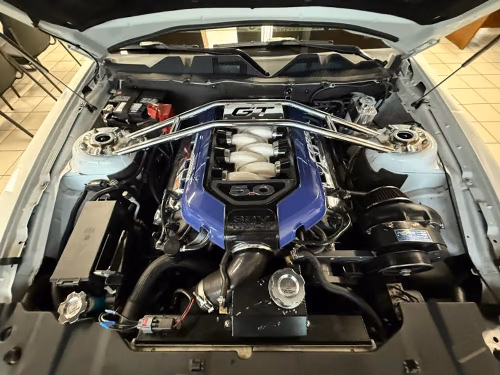 2014 Ford Mustang GT Image 16