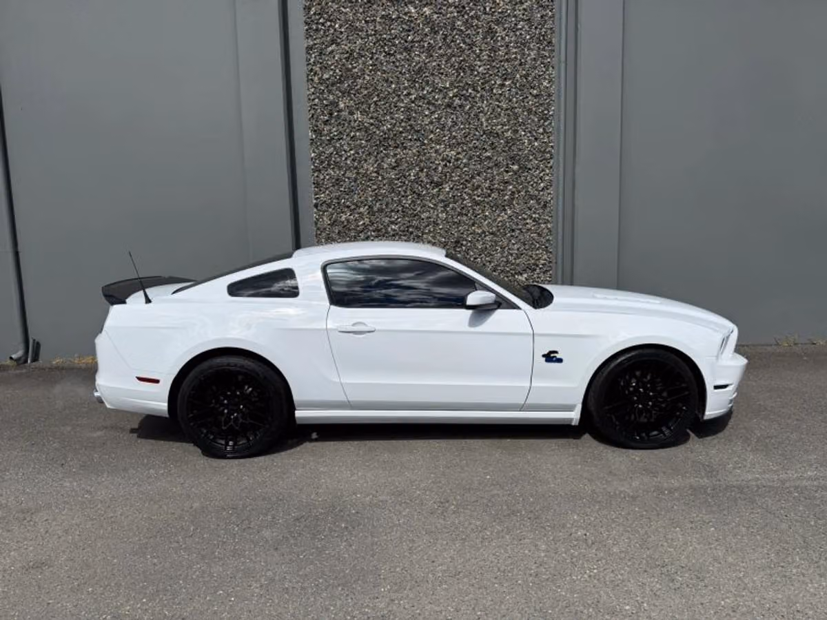 2014 Ford Mustang GT Image 5