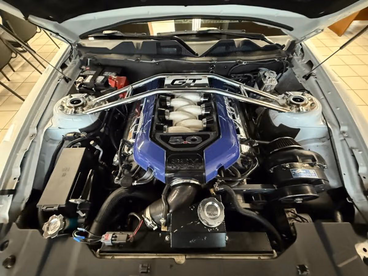 2014 Ford Mustang GT Image 16