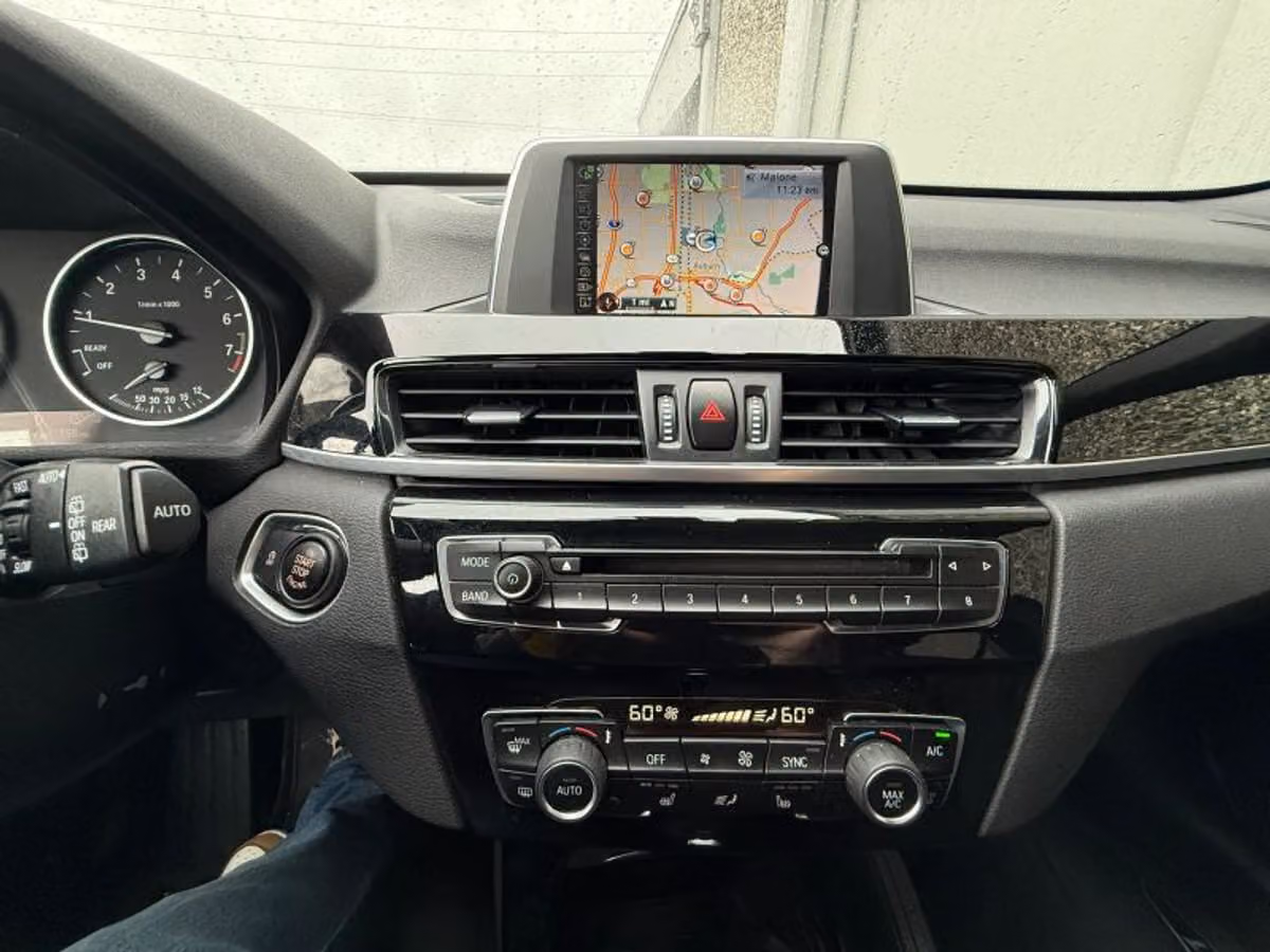 2016 BMW X1 xDrive28i Image 11