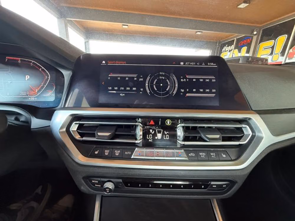 2020 BMW 3 Series 330i xDrive Image 11
