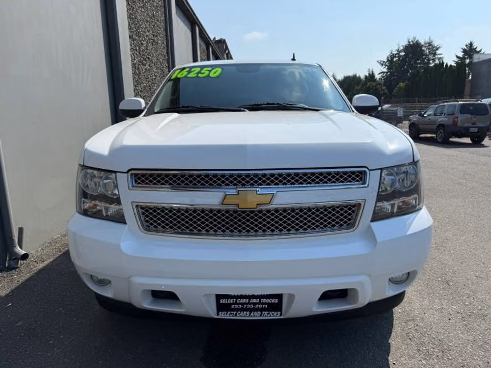 2013 Chevrolet Suburban LT Image 7