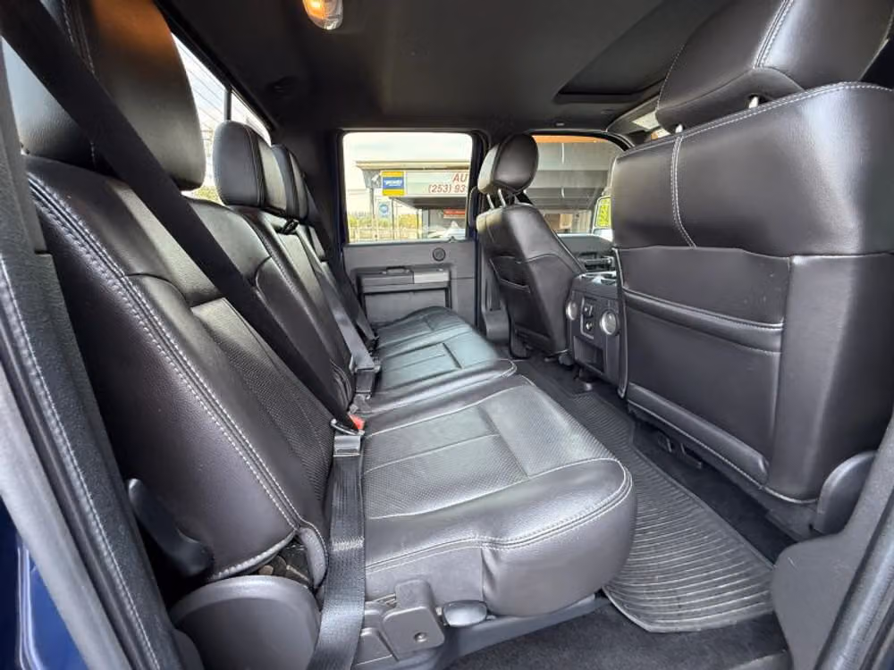 2012 Ford F-350 Super Duty Lariat Crew Cab Image 16