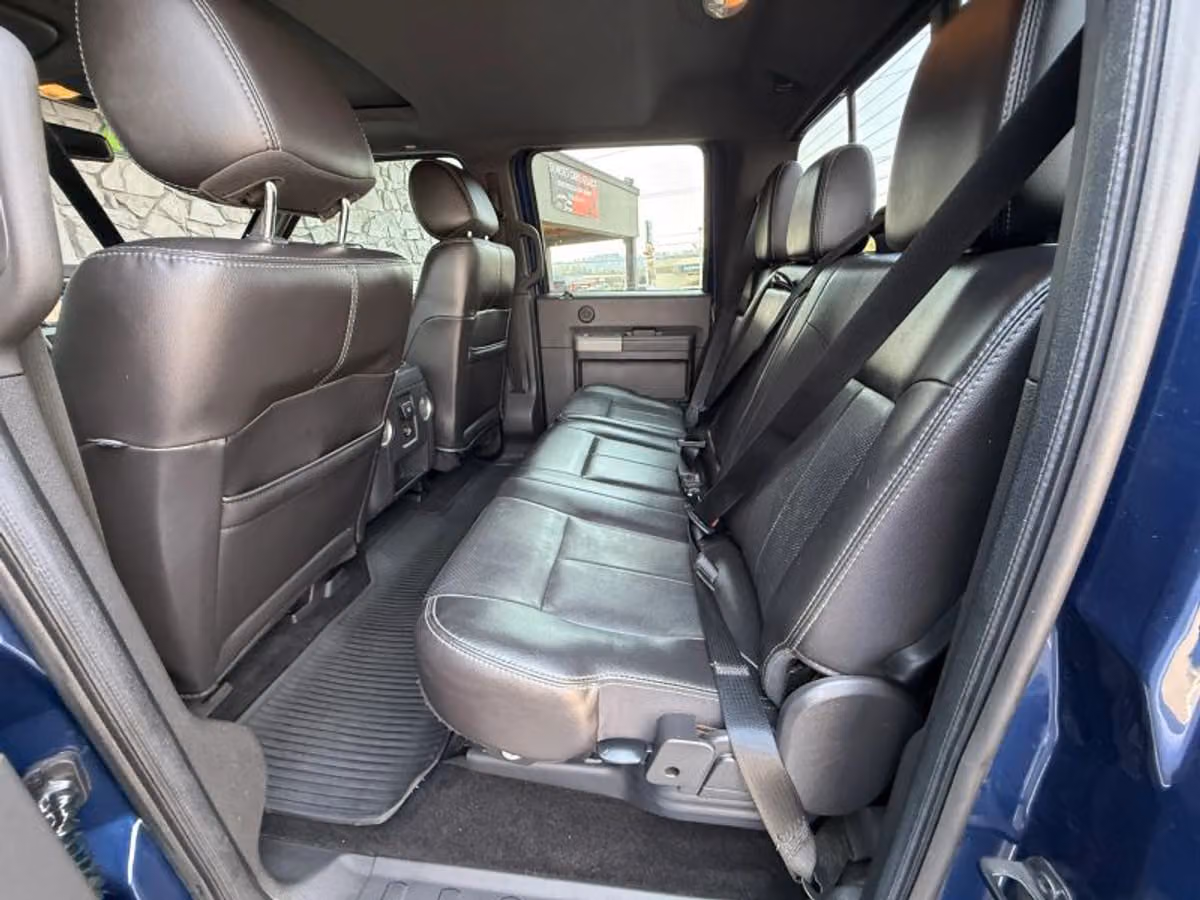 2012 Ford F-350 Super Duty Lariat Crew Cab Image 15