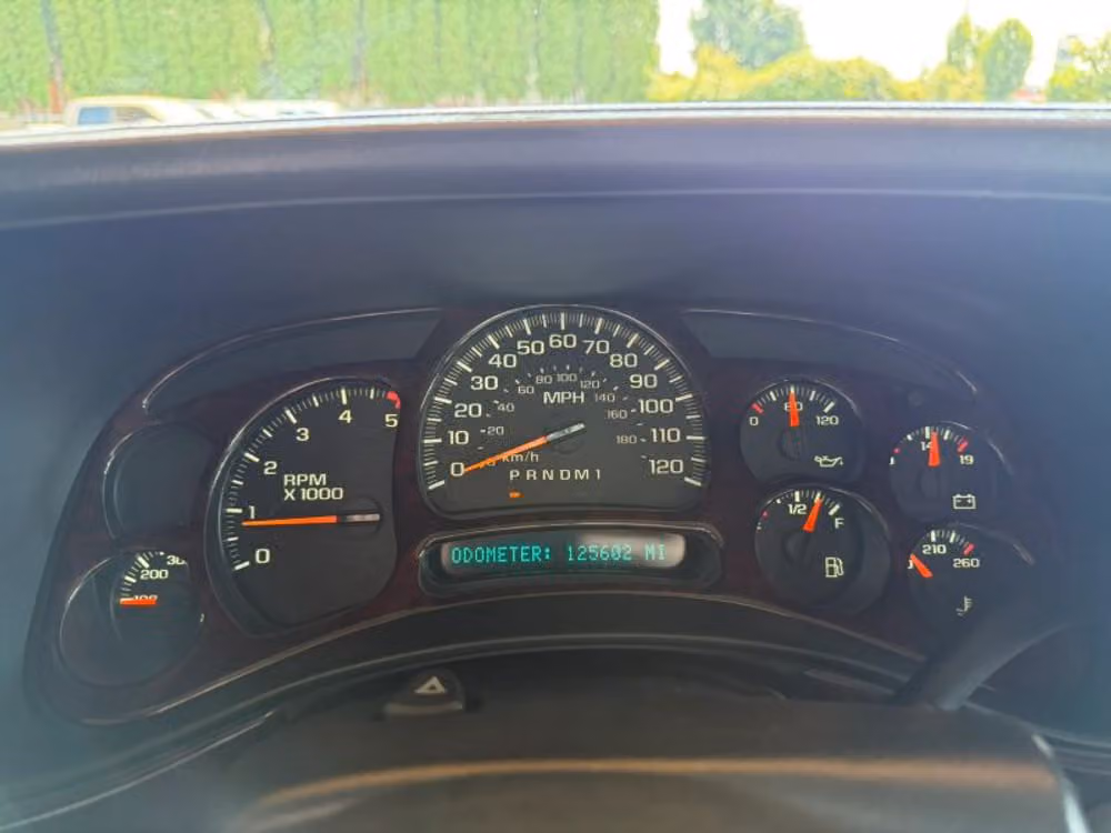 2007 Chevrolet Silverado 3500 Classic LT Pickup 4D 8 ft Crew Cab Image 10