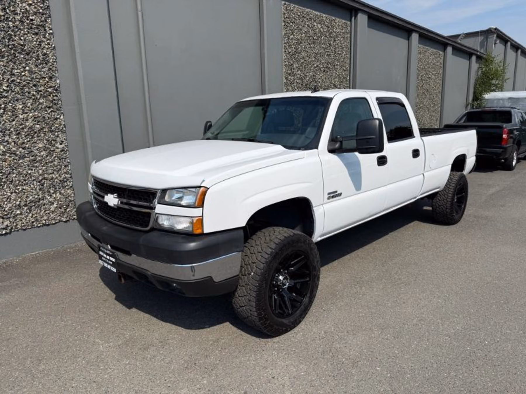 2007 Chevrolet Silverado 3500 Classic LT Pickup 4D 8 ft Crew Cab