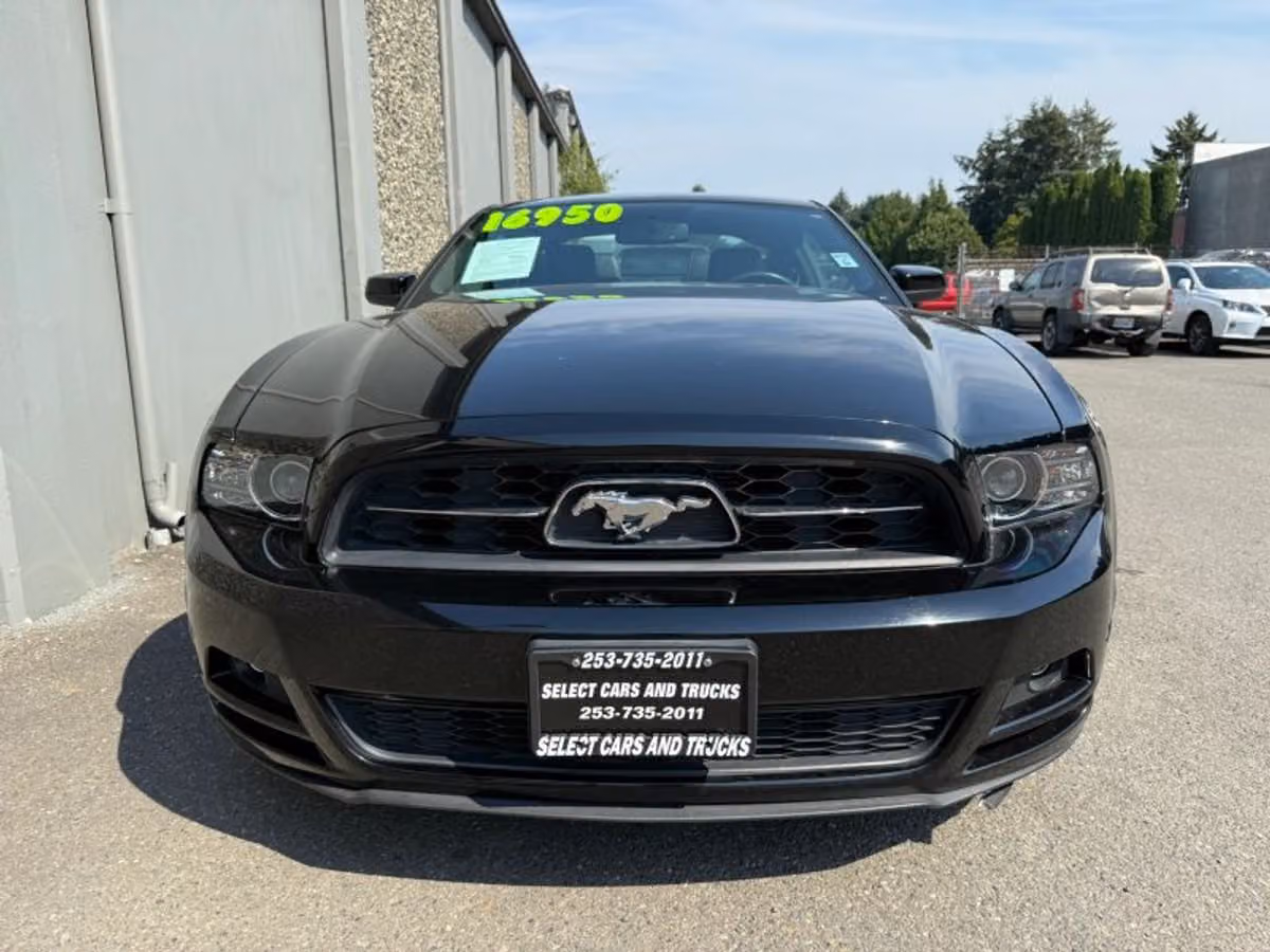 2014 Ford Mustang V6 Premium Image 7