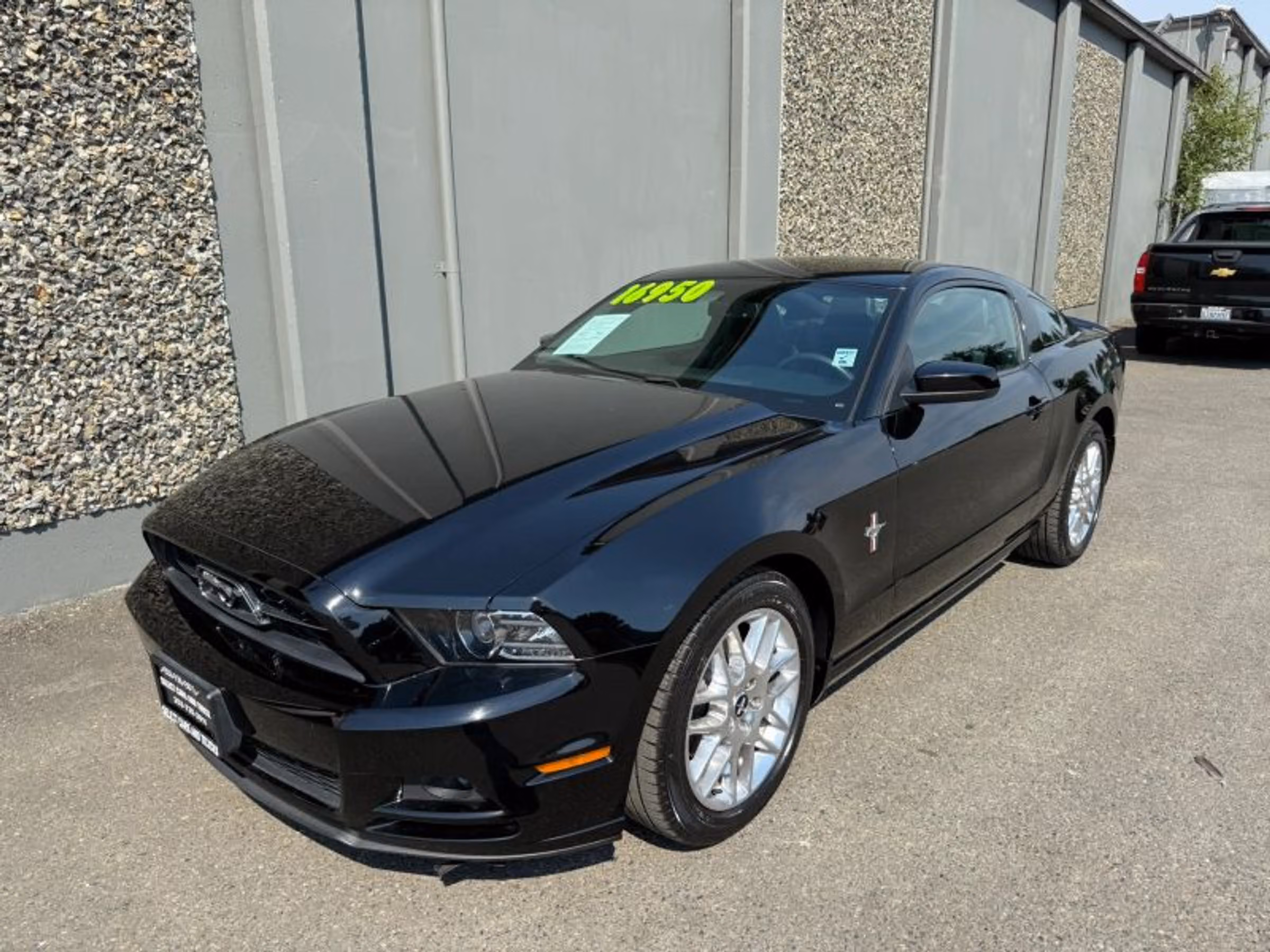 2014 Ford Mustang V6 Premium Image 1