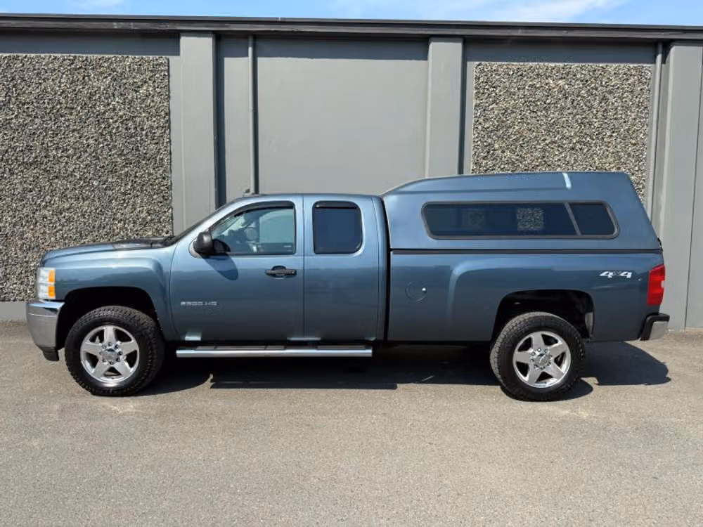 2013 Chevrolet Silverado 2500HD Work Truck Pickup 4D 8 ft Extended Cab Image 2