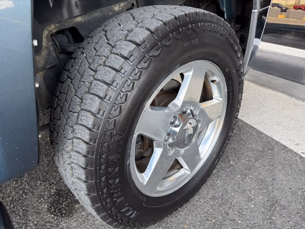 2013 Chevrolet Silverado 2500HD Work Truck Pickup 4D 8 ft Extended Cab Image 17