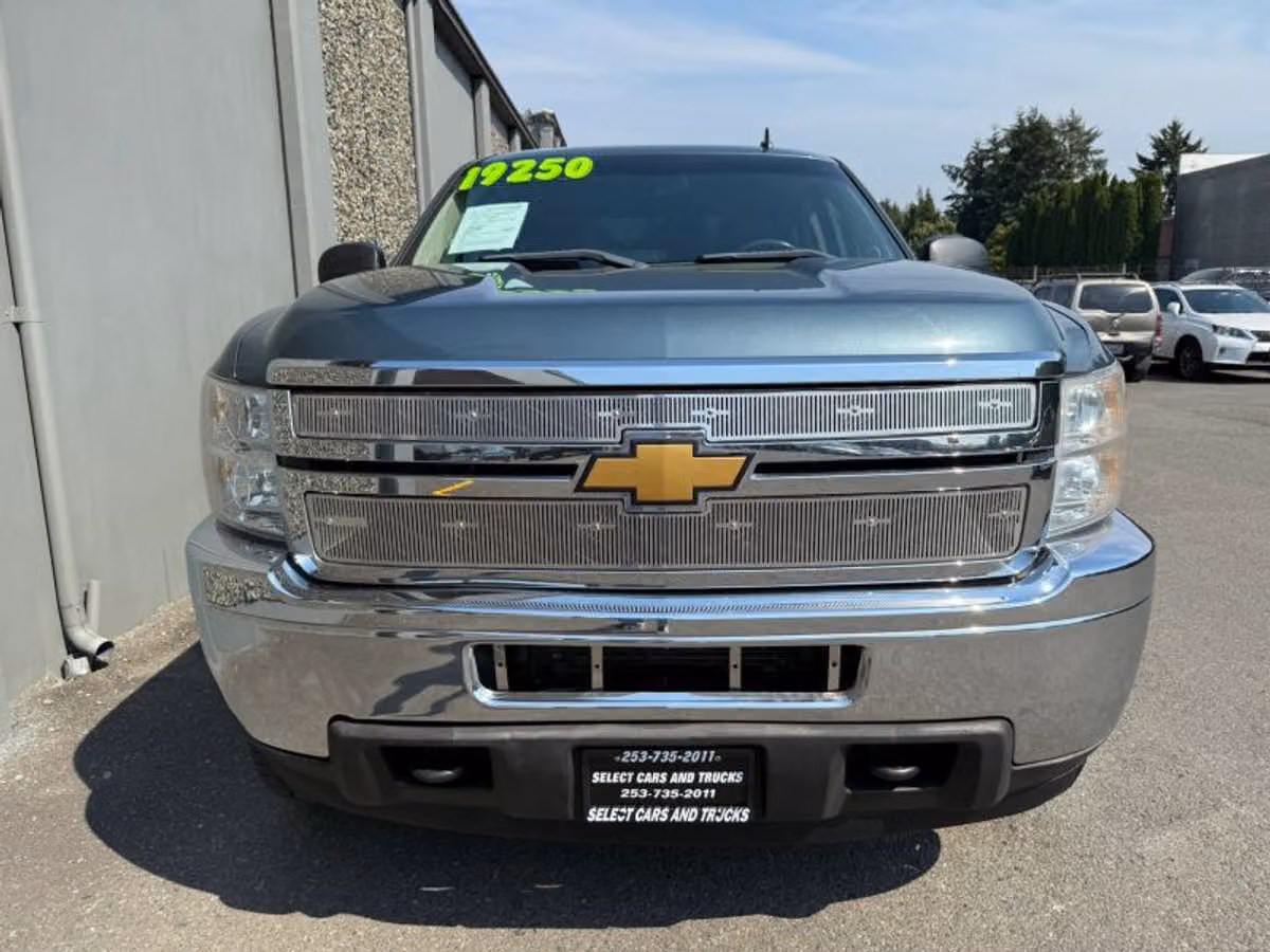 2013 Chevrolet Silverado 2500HD Work Truck Pickup 4D 8 ft Extended Cab Image 7