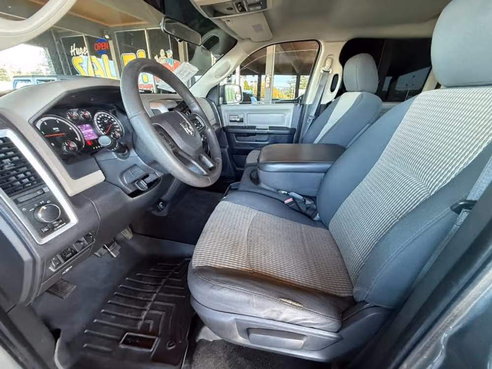2012 Ram 2500 SLT Crew Cab Image 13
