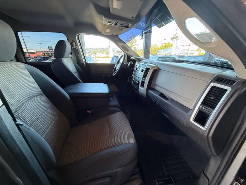 2012 Ram 2500 SLT Crew Cab Image 14