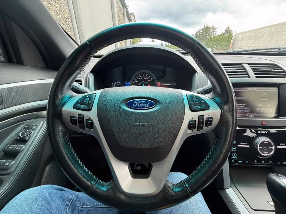 2013 Ford Explorer Sport Image 10
