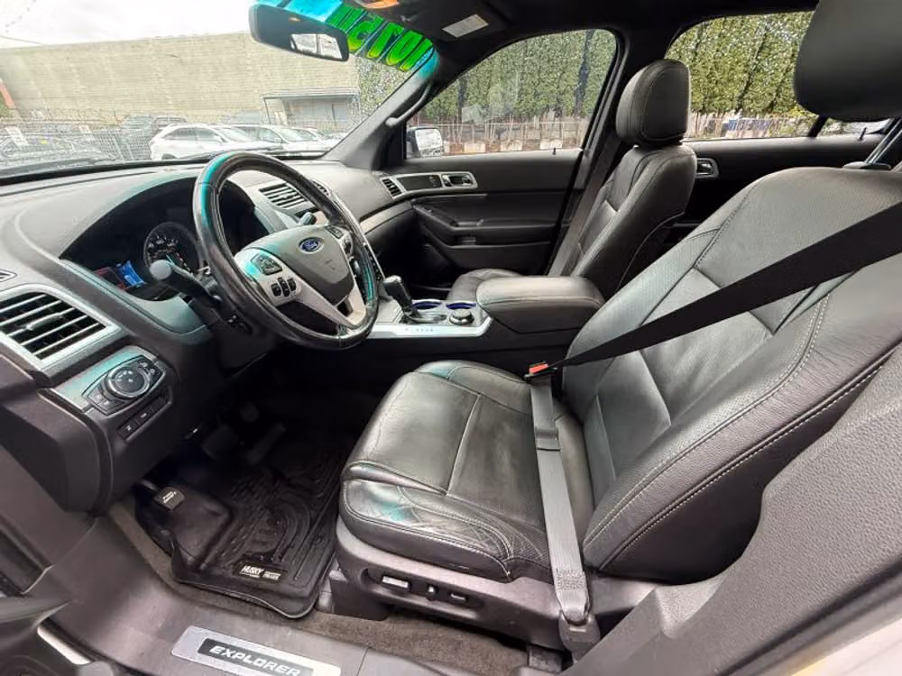 2013 Ford Explorer Sport Image 15