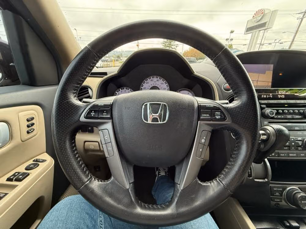 2013 Honda Pilot Touring Image 9