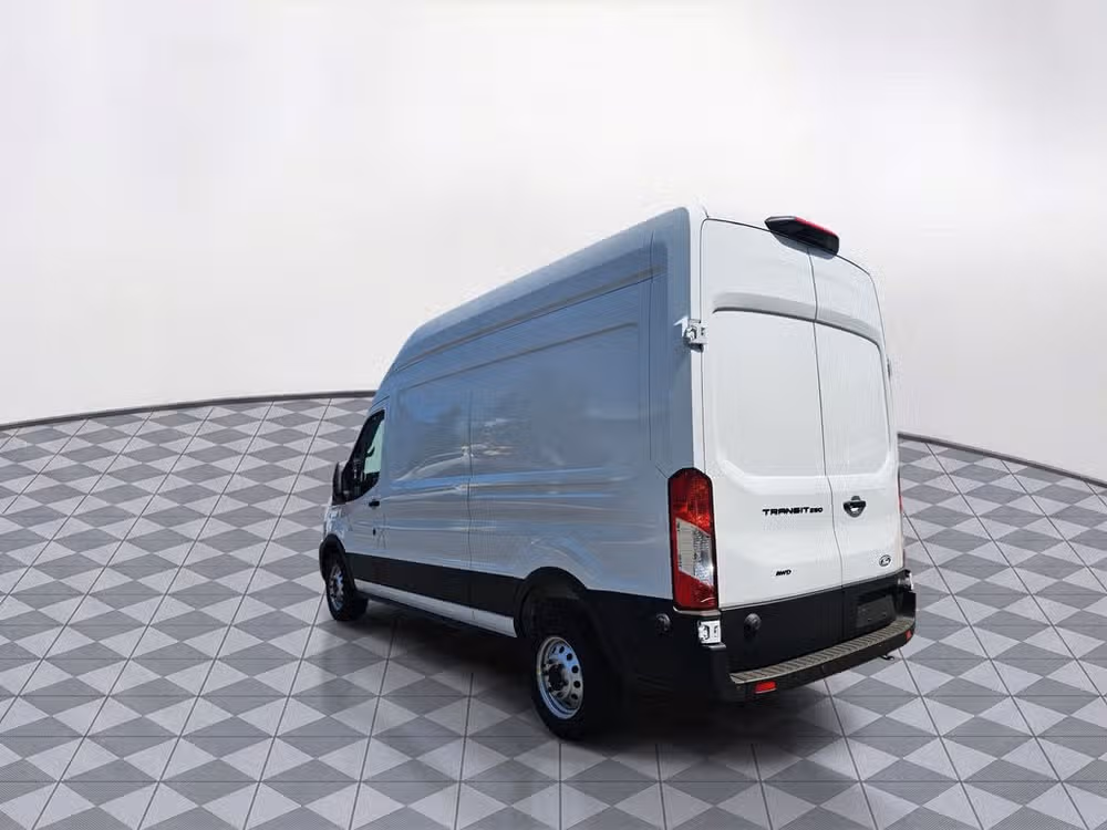 2026 Ford Transit 250 Cargo Image 5