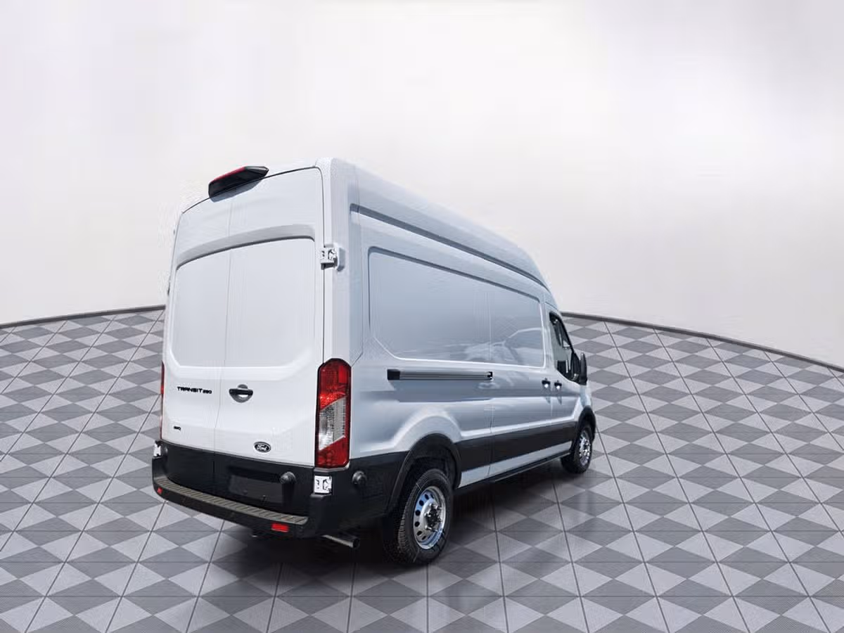 2026 Ford Transit 250 Cargo Image 7