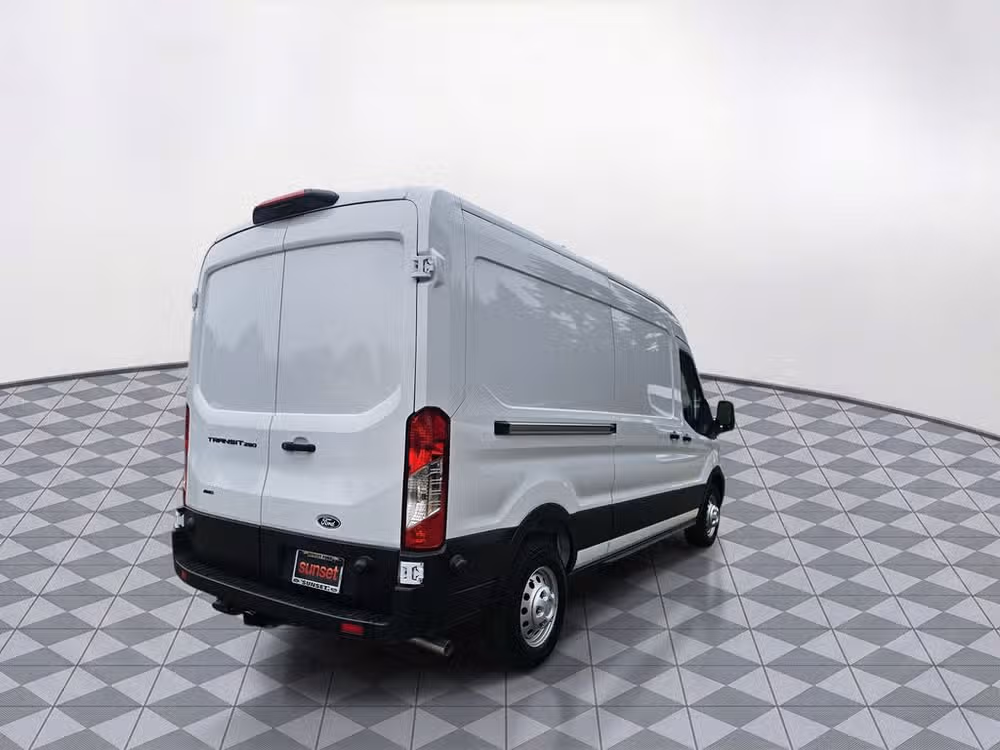 2026 Ford Transit 250 Cargo Image 7