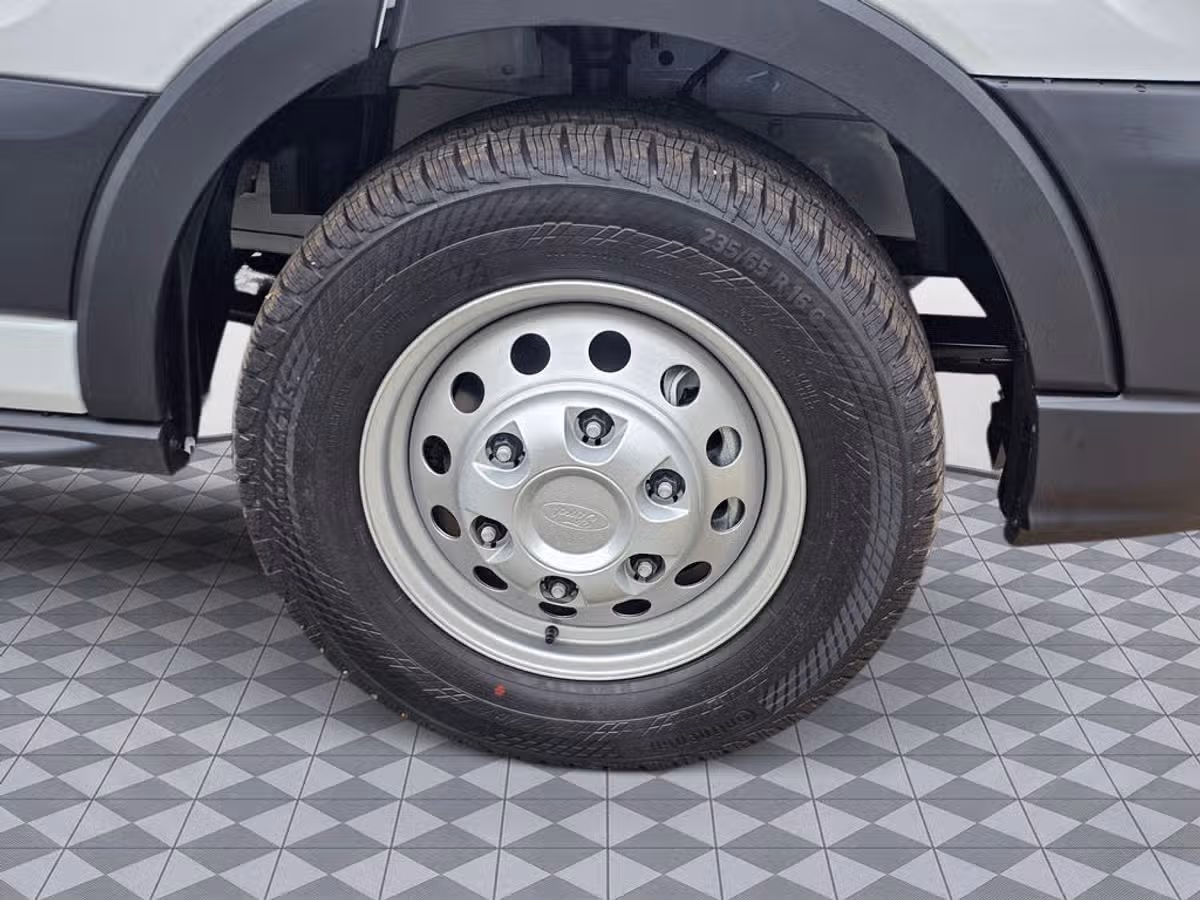 2026 Ford Transit 250 Cargo Image 9