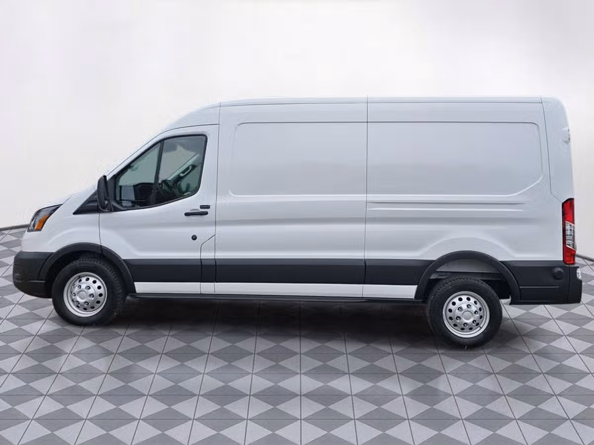 2026 Ford Transit 250 Cargo Image 4