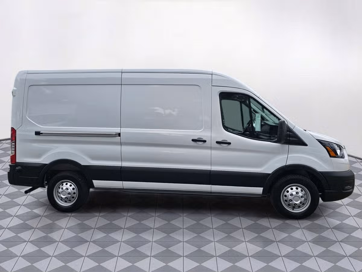 2026 Ford Transit 250 Cargo Image 8
