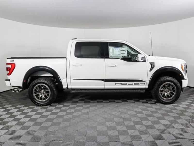 2022 Ford F-150 Lariat SuperCrew Upper Image 2