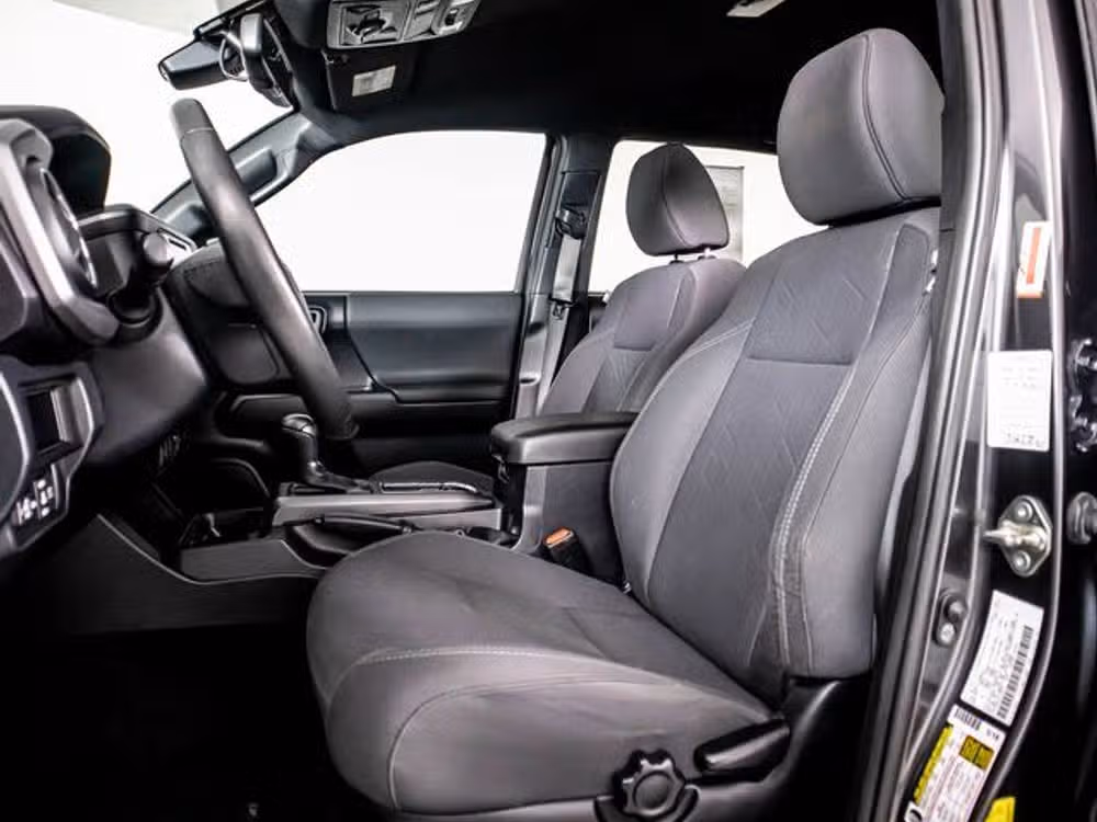 2018 Toyota Tacoma TRD Off-Road Double Cab Lower Image 2