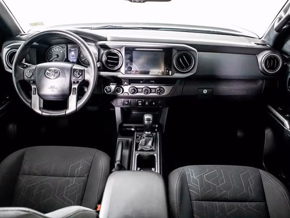 2018 Toyota Tacoma TRD Off-Road Double Cab Image 5