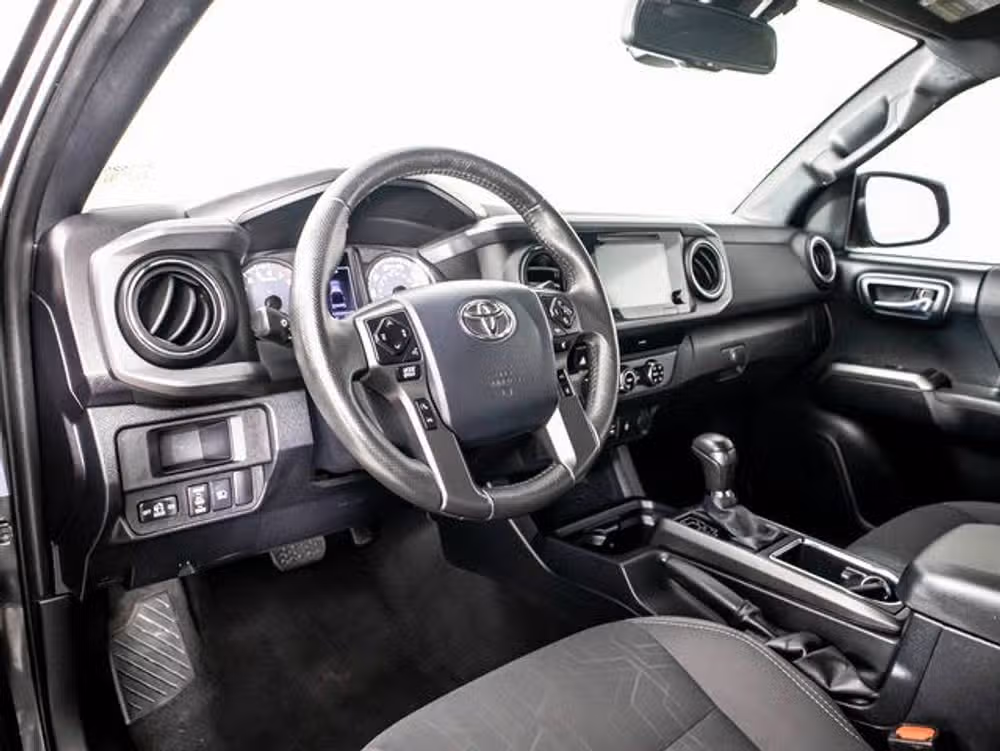 2018 Toyota Tacoma TRD Off-Road Double Cab Image 17