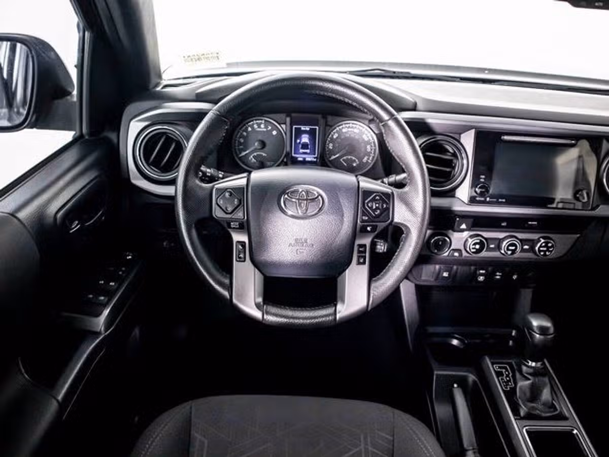 2018 Toyota Tacoma TRD Off-Road Double Cab Image 19