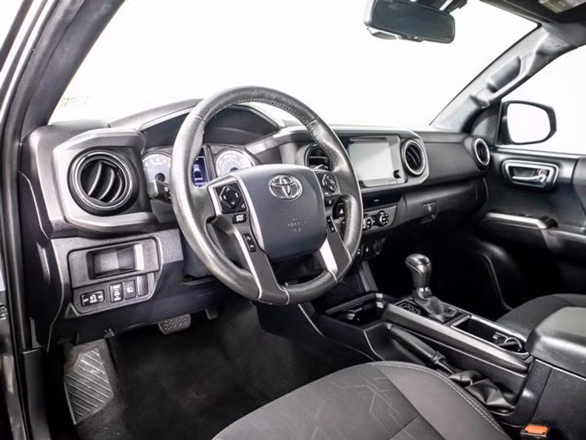 2018 Toyota Tacoma TRD Off-Road Double Cab Image 17