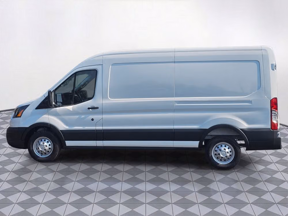 2026 Ford Transit 250 Cargo Lower Image 2