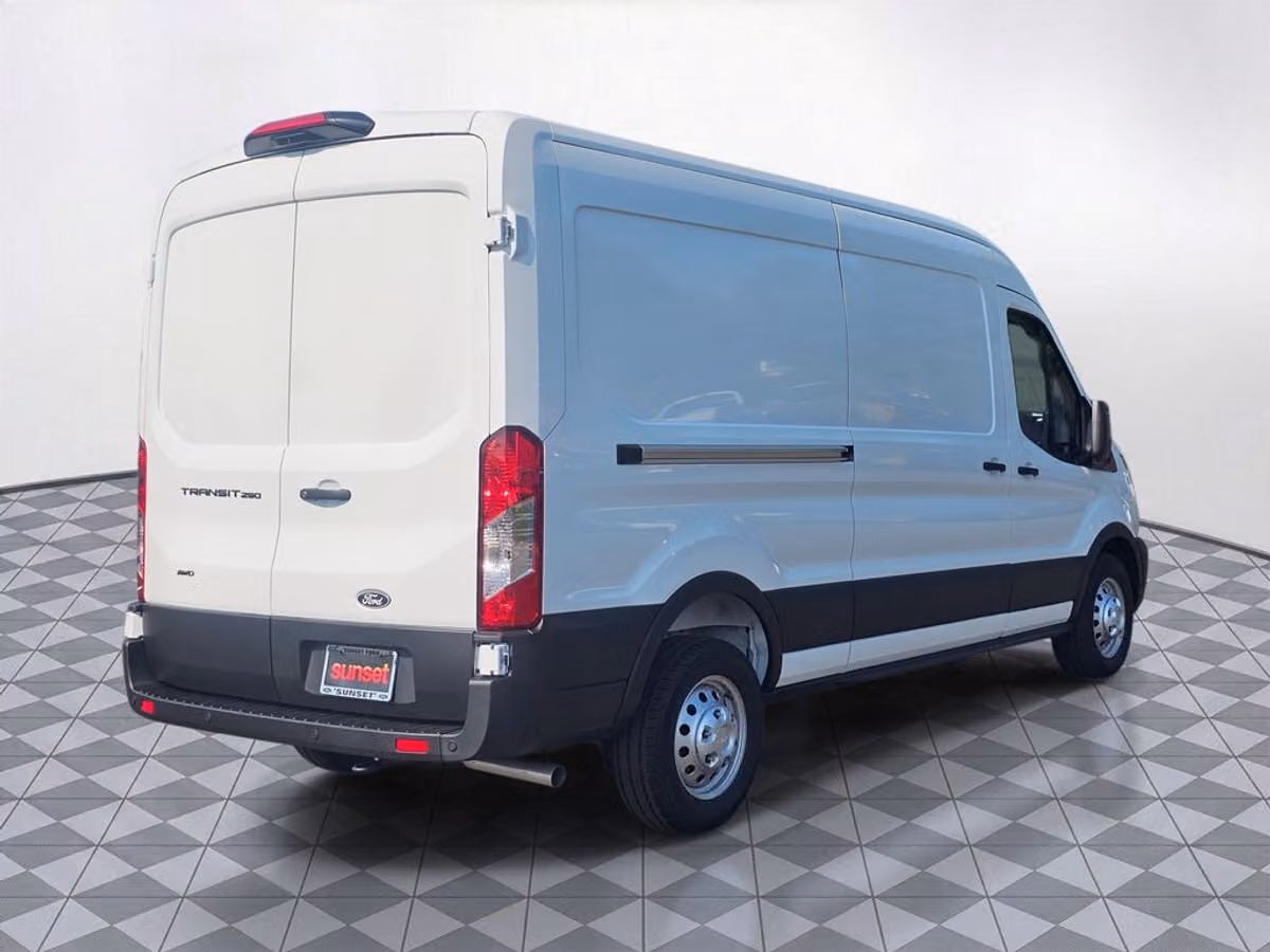 2026 Ford Transit 250 Cargo Image 7