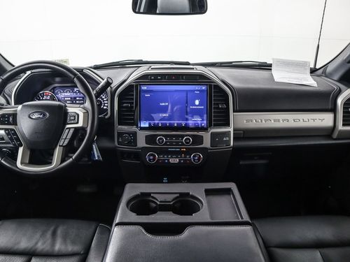 2022 Ford F-350 Super Duty Lariat Crew Cab Lower Image 3