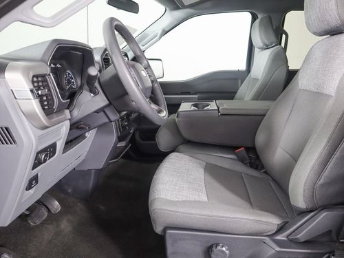 2022 Ford F-150 XLT SuperCrew Lower Image 2