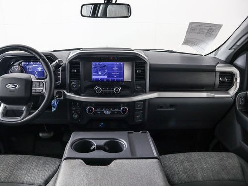 2022 Ford F-150 XLT SuperCrew Lower Image 3
