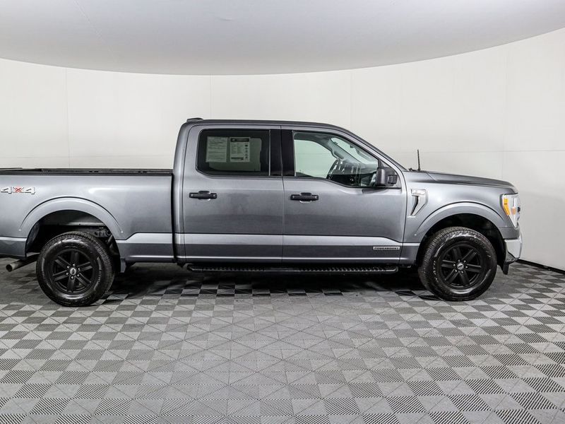 2022 Ford F-150 XLT SuperCrew Upper Image 2
