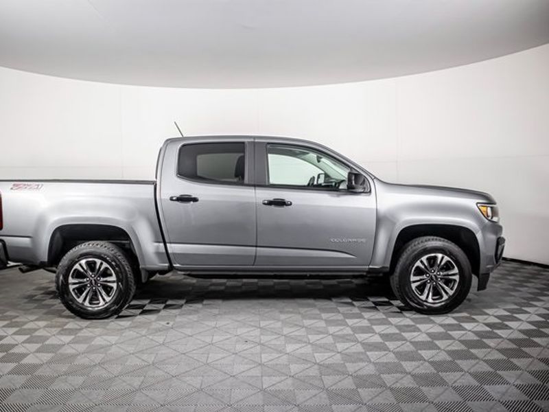 2021 Chevrolet Colorado Z71 Crew Cab Upper Image 2