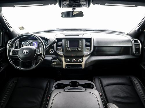 2022 Ram 3500 Tradesman Crew Cab Lower Image 3