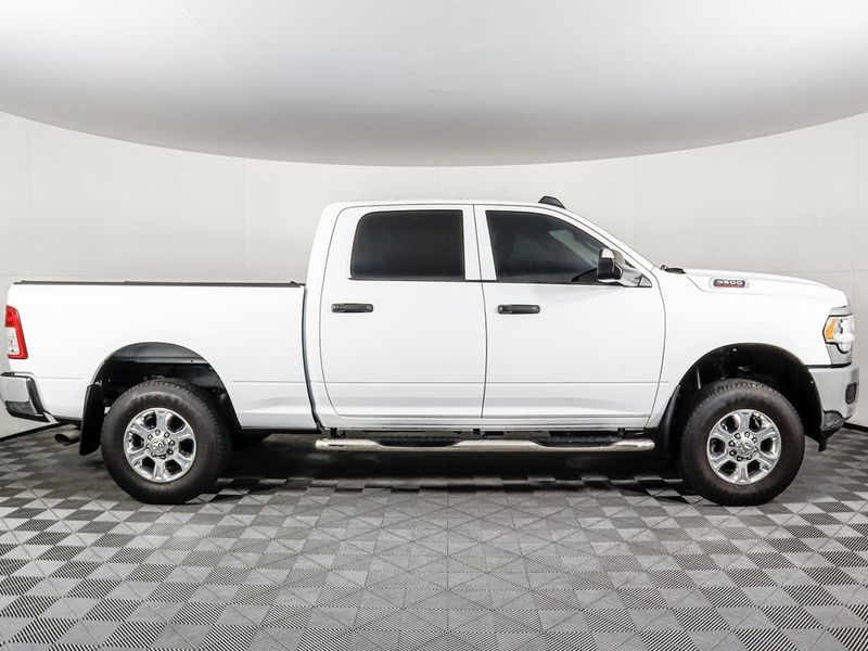 2022 Ram 3500 Tradesman Crew Cab Upper Image 2