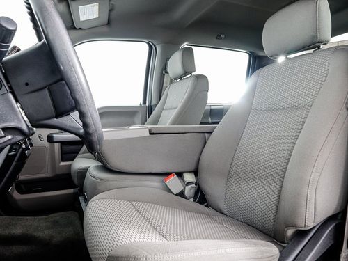 2018 Ford F-350 Super Duty XLT Crew Cab Lower Image 2