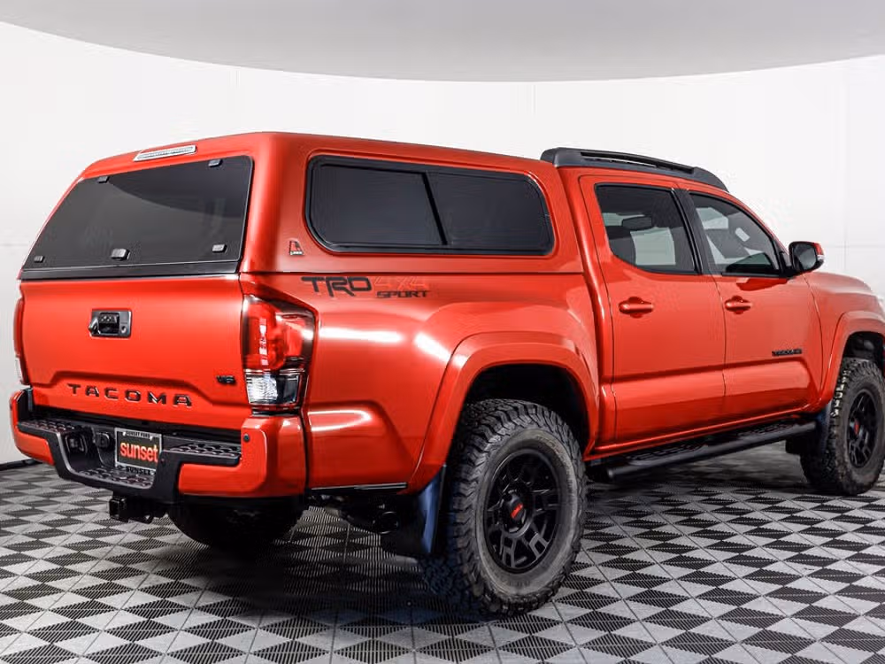 2022 Toyota Tacoma TRD Sport Double Cab Lower Image 1