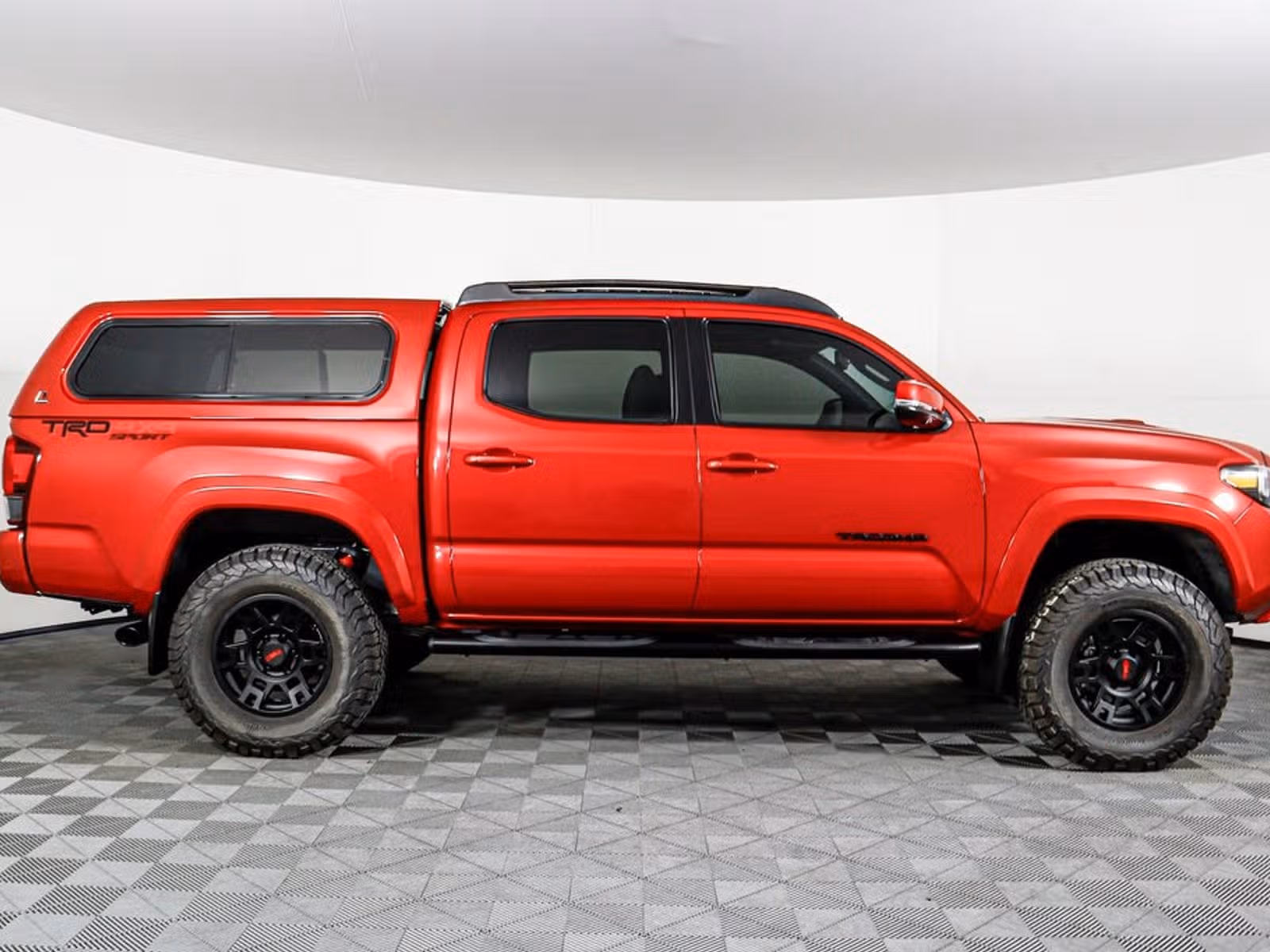 2022 Toyota Tacoma TRD Sport Double Cab Upper Image 2