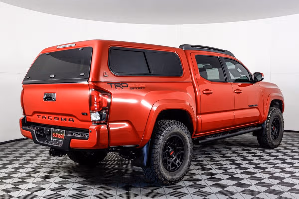 2022 Toyota Tacoma TRD Sport Double Cab Image 3