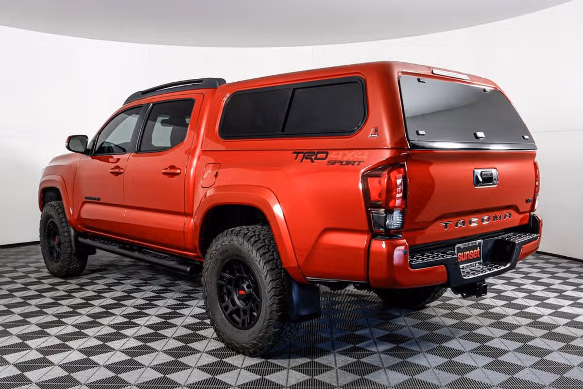 2022 Toyota Tacoma TRD Sport Double Cab Image 8