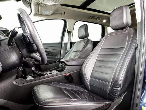 2018 Ford Escape Titanium Lower Image 2