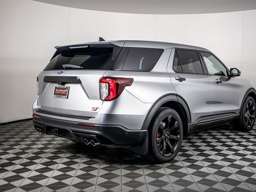2021 Ford Explorer ST Lower Image 1