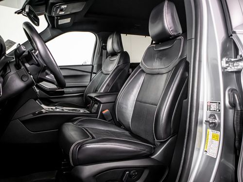 2021 Ford Explorer ST Lower Image 2