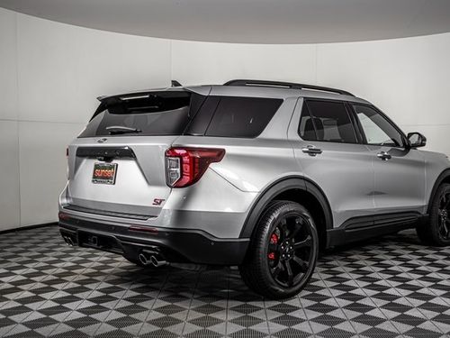 2022 Ford Explorer ST Lower Image 1